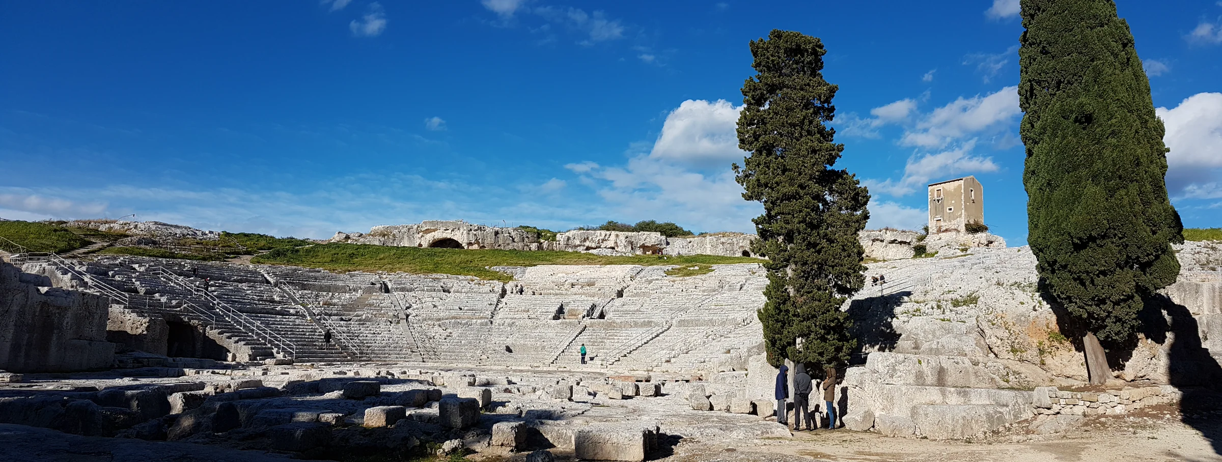 Cavea du théâtre grec de Syracuse dans le parc de Néapolis