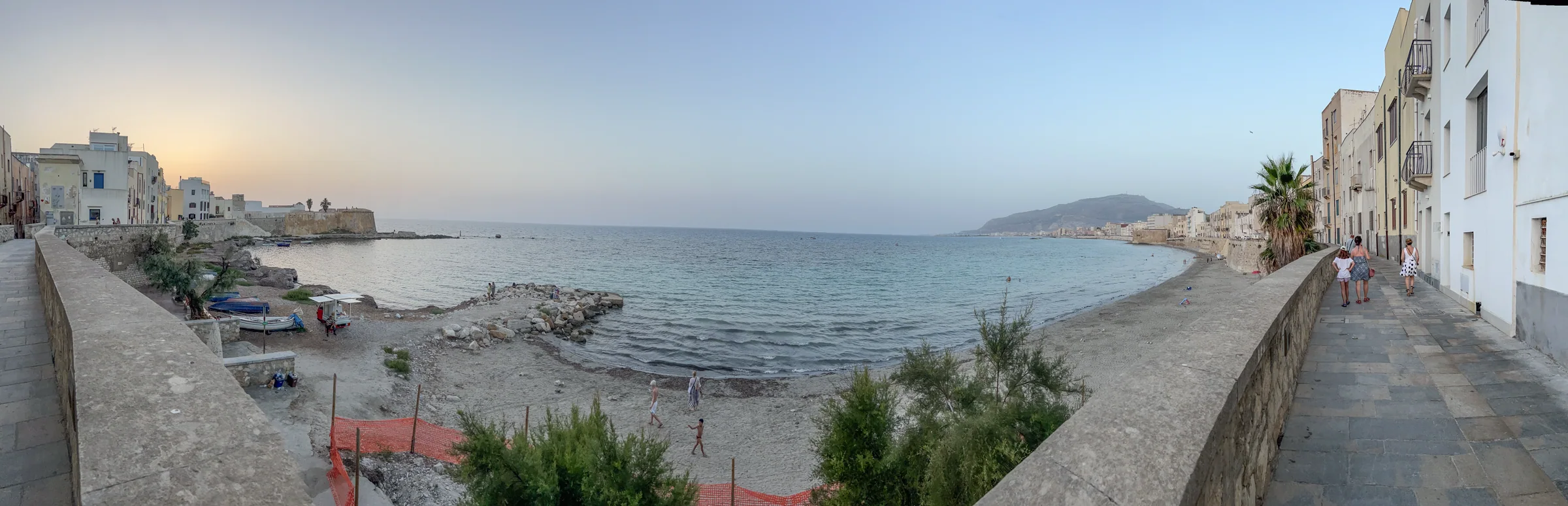 Panorama du front de mer et du centre historique de Trapani
